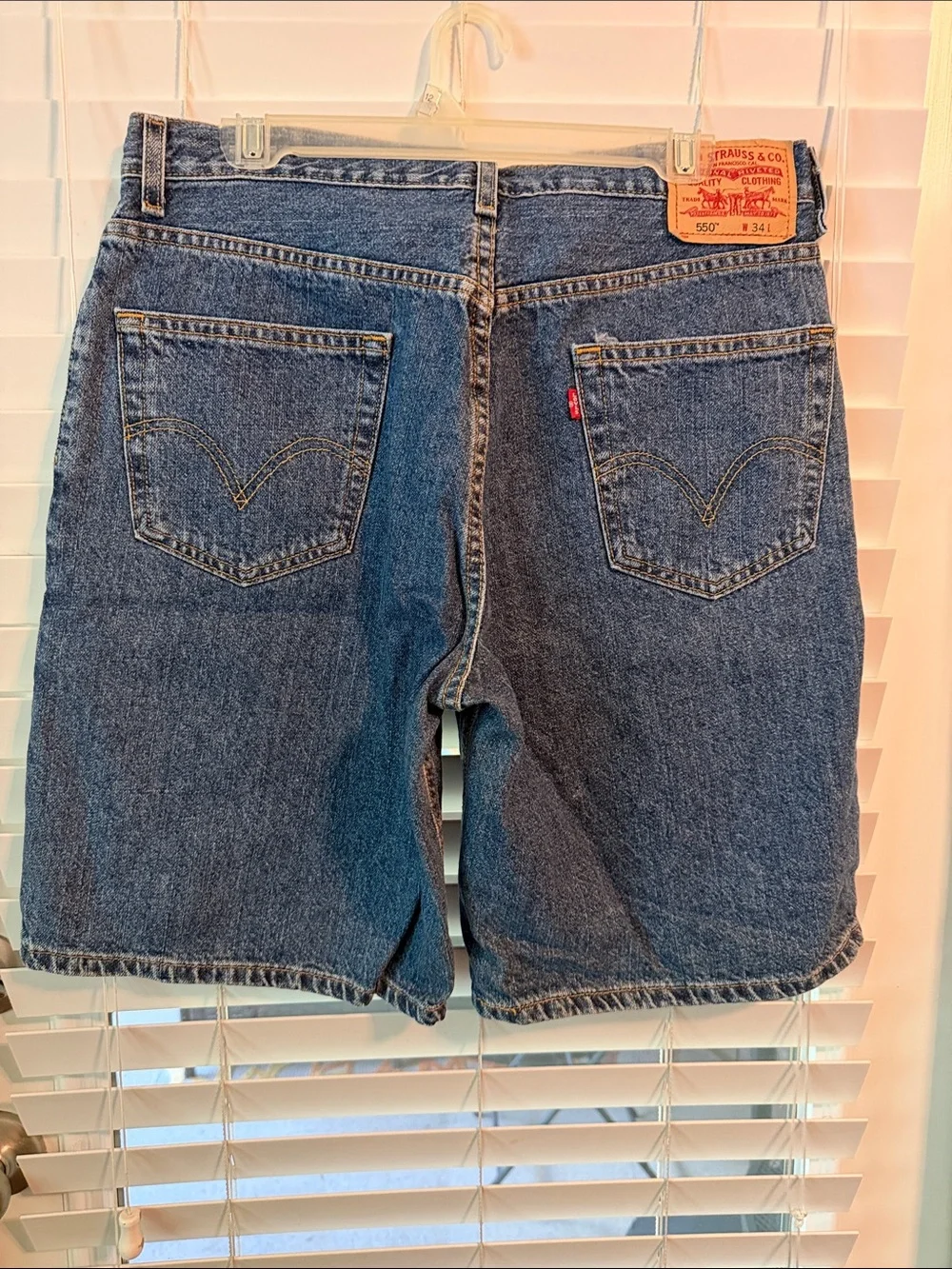 NWOT Men’s Levi’s Dark Denim Shorts Size 34